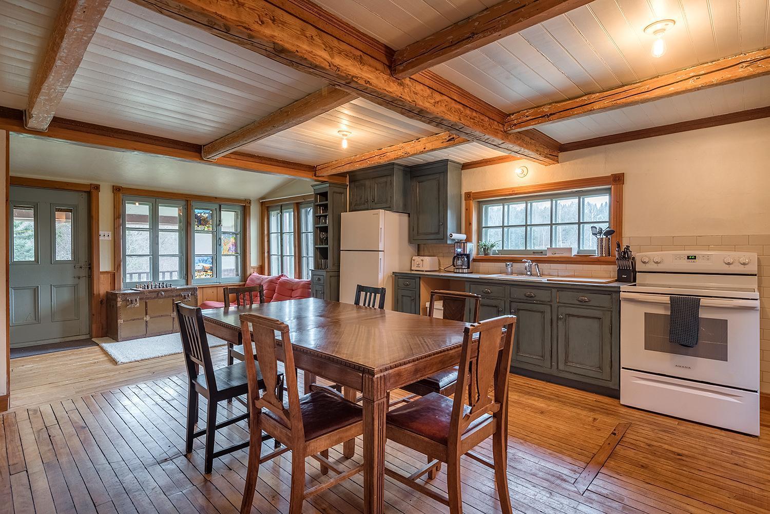 Ancestral Wooden Chalet - St-Gabriel De Brandon Mandeville Екстериор снимка