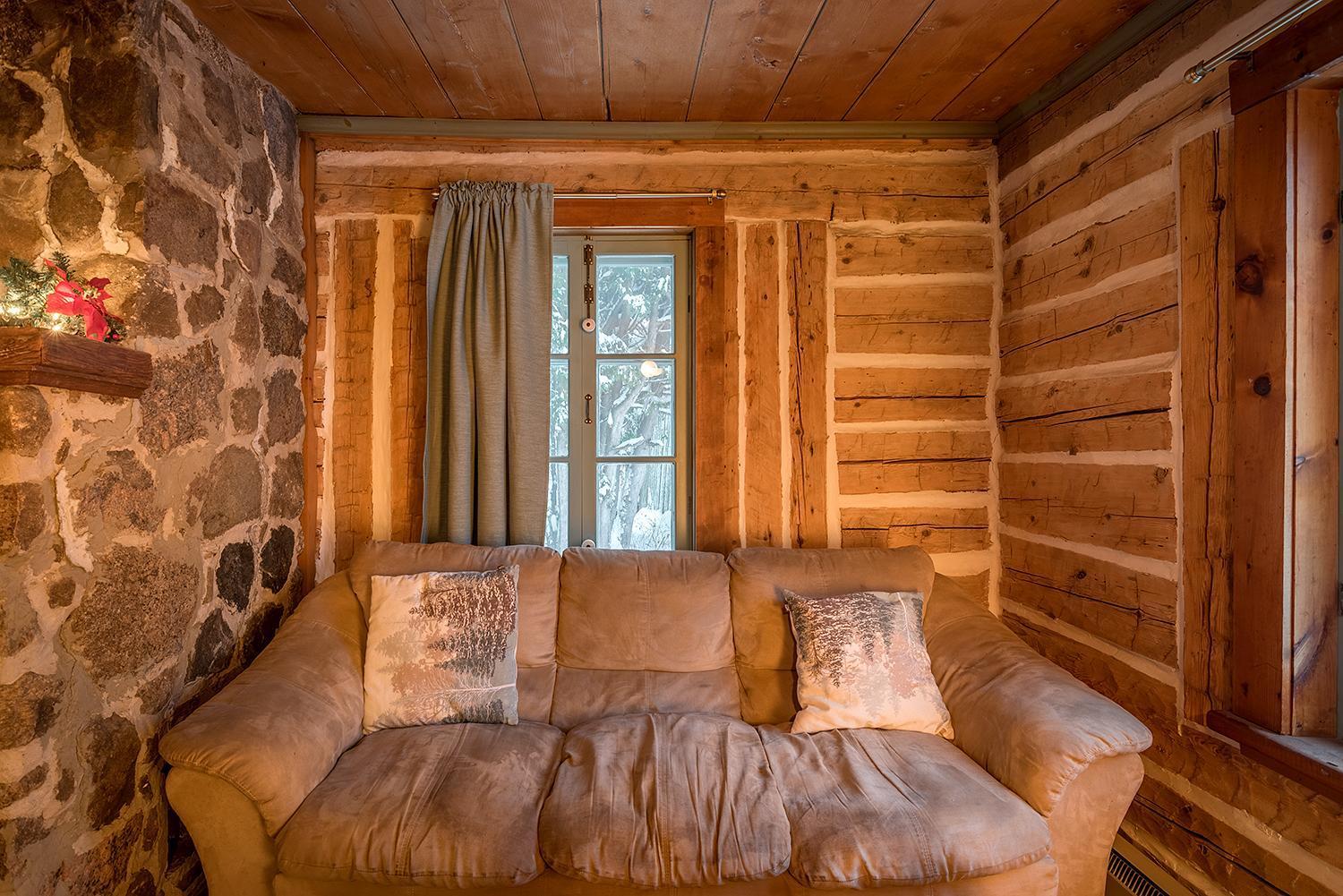 Ancestral Wooden Chalet - St-Gabriel De Brandon Mandeville Екстериор снимка